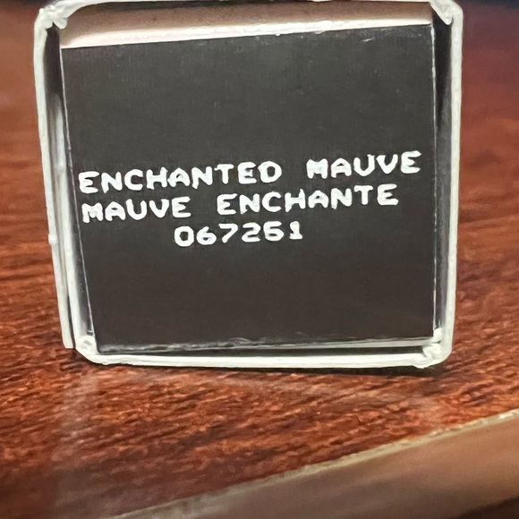 Mary Kay Smoke & Shimmer Eye Wand Enchanted Mauve - Picture 2 of 2